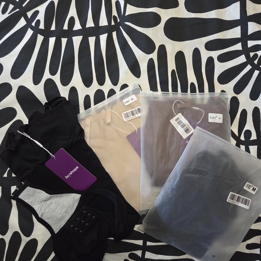 HeyShape Snatched Waist Bodysuit, NWT MEDIUM - Picture 5 of 7